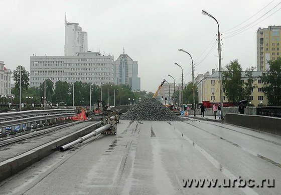 Автомобильное движение по Макаровскому мосту в Екатеринбурге откроют 1 июля