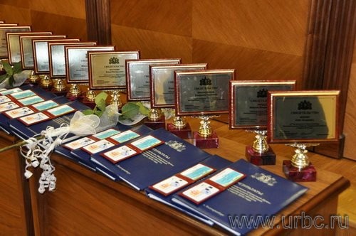 В Свердловскую областную Думу пришло 10 новых депутатов В Свердловскую областную Думу пришло 10 новых депутатов