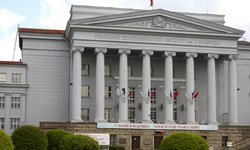 Владимир Путин отписал имущество Виктору Кокшарову. Фотография предоставлена сайтом http://www.ekburg.ru