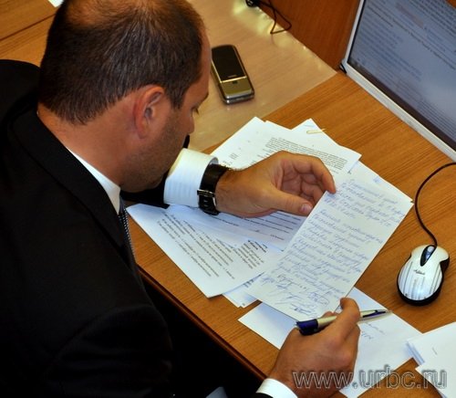 Лидер фракции «Справедливая Россия» в Облдуме Илья Гаффнер поддержал инициативу коллег-оппозиционеров Лидер фракции «Справедливая Россия» в Облдуме Илья Гаффнер поддержал инициативу коллег-оппозиционеров