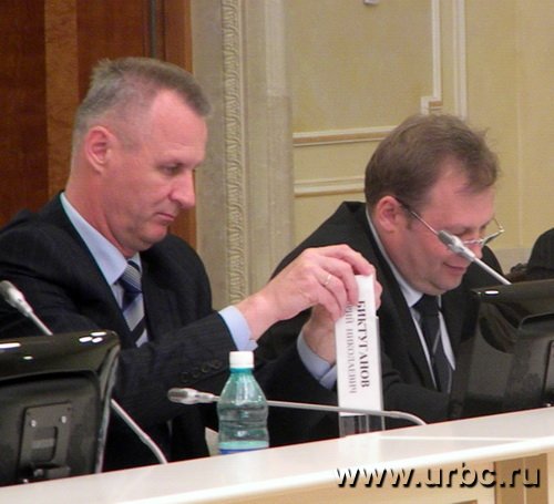 Новый формат работы свердловского губернатора не принес ничего нового