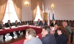 Виноватыми в проблемах ЖКХ названы мэры и население