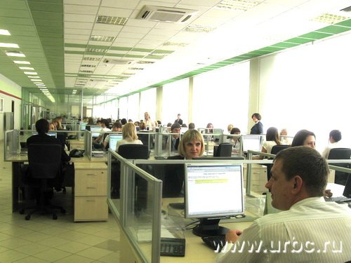 Каждый из шестисот специалистов Центра будет обрабатывать около 20 заявок в день