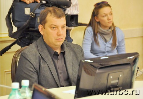 Сергей Бобунец уже обдумывает, кто и как может помочь ему в общественной работе Сергей Бобунец уже обдумывает, кто и как может помочь ему в общественной работе