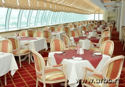 Ресторан «Онегин» редко принимает простых горожан: большую часть времени он закрыт на спецобслуживание Ресторан «Онегин» редко принимает простых горожан: большую часть времени он закрыт на спецобслуживание