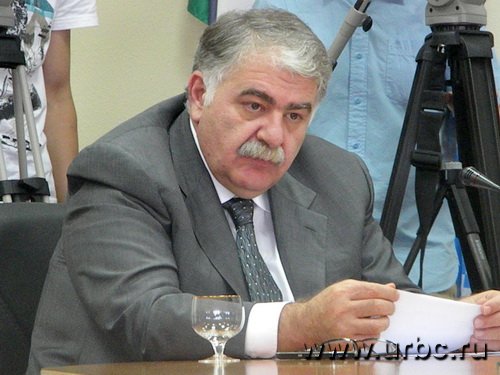 Идея проверять кандидатов в депутаты на детекторе лжи и расширить полномочия правоохранителей насторожила Зелимхана Муцоева Идея проверять кандидатов в депутаты на детекторе лжи и расширить полномочия правоохранителей насторожила Зелимхана Муцоева