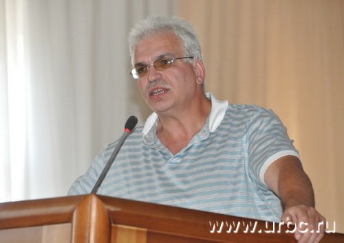 Григорий Магарас пообещал полностью запустить ТРЦ «Алатырь» к сентябрю 2010 года