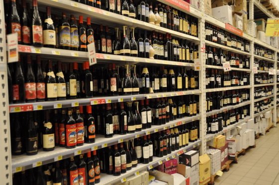 Производители винно-водочных изделий так и норовят отравить уральцев. Фотография предоставлена сайтом www.morguefile.com