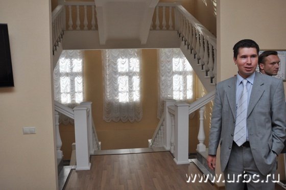 Олег Мальцев признает, что приемная Дмитрия Медведева еще не так «раскручена», как приемная Владимира Путина Олег Мальцев признает, что приемная Дмитрия Медведева еще не так «раскручена», как приемная Владимира Путина