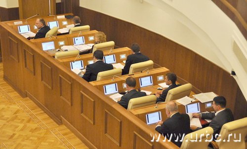 На свой первый бюджет команда Александра Мишарина явилась практически в полном составе На свой первый бюджет команда Александра Мишарина явилась практически в полном составе