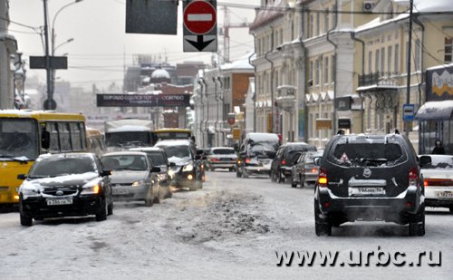 Екатеринбург встречает зиму авариями Екатеринбург встречает зиму авариями