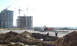 Бизнес заставят стать землевладельцем