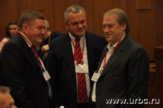 Валерий Родин (МРСК Урала), Томас Хендель («Рудеа») и Юрий Шаров (ИНТЕР РАО ЕЭС) готовы сотрудничать на благо энергетики и сохранения корпоративных бюджетов Валерий Родин (МРСК Урала), Томас Хендель («Рудеа») и Юрий Шаров (ИНТЕР РАО ЕЭС) готовы сотрудничать на благо энергетики и сохранения корпоративных бюджетов