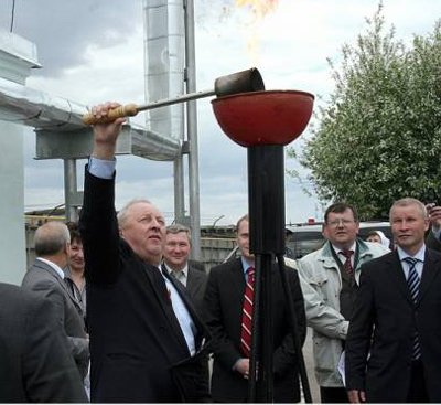 По версии сотрудников МУГИСО, главным виновником отставки министра стала «пятая колонна», оставшаяся со времен Эдуарда Росселя