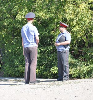 Откройте, полиция!