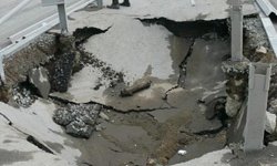 Екатеринбургский «Водоканал» провалил мост