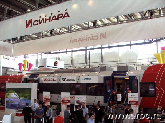 Стенд Группы Синара сконцентрировал основной поток посетителей, журналистов и представителей правительственных делегаций Стенд Группы Синара сконцентрировал основной поток посетителей, журналистов и представителей правительственных делегаций