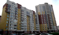 Не поделили: «Атомстройкомплекс» отдал двор жилого дома под застройку