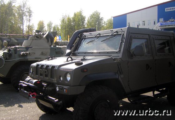 «Рысь» — один из множества «русских хаммеров», представленных на выставке