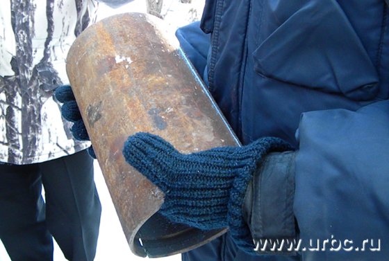 Поврежденное место будет заменено вот такой муфтой Поврежденное место будет заменено вот такой муфтой