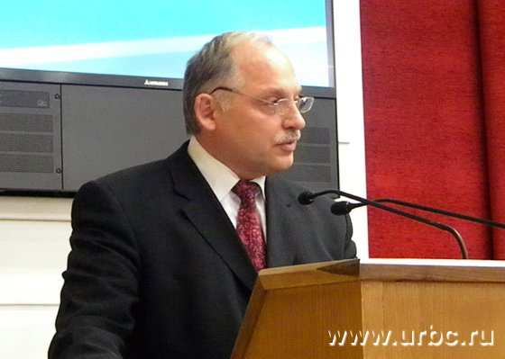 И. о. губернатора Анатолий Гредин напомнил депутатам: «Вы больше не конкуренты, вы — законодатели» И. о. губернатора Анатолий Гредин напомнил депутатам: «Вы больше не конкуренты, вы — законодатели»