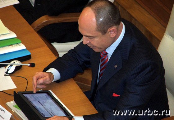 Не прошедший в Госдуму Валерий Савельев скромно читал новости и в спорах не участвовал Не прошедший в Госдуму Валерий Савельев скромно читал новости и в спорах не участвовал