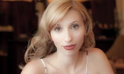 Алена Кунилова: Cвадьбу за рубежом выбирают самостоятельные, состоявшиеся люди