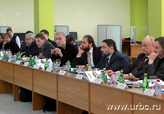 Участники отнеслись к обсуждению крайне серьезно