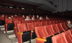 Патриотизм против денег