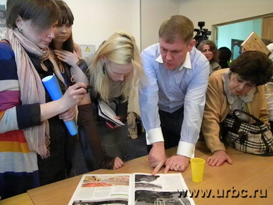 К недовольной общественности вышел застройщик