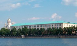 Беспокойные соседи:  Ханты-Мансийский банк положил глаз на недвижимость в центре Екатеринбурга. Фотография предоставлена сайтом www.upz.ru