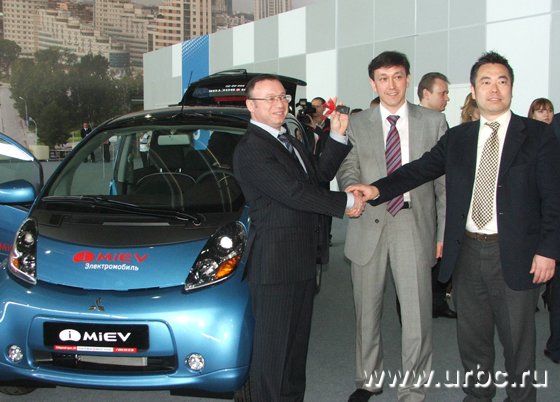 Ключи от электромобиля были вручены только сегодня