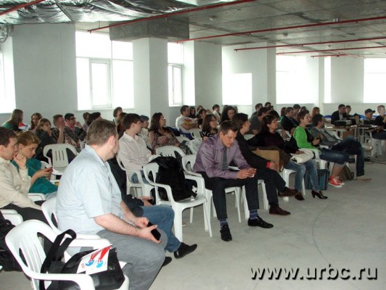 Лофты недавно открытого бизнес-центра добавили фестивалю некий элемент гранжа, который, отшутились организаторы, снова в моде Лофты недавно открытого бизнес-центра добавили фестивалю некий элемент гранжа, который, отшутились организаторы, снова в моде