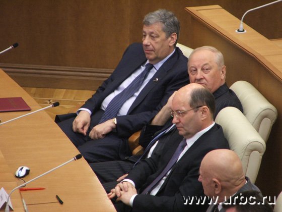 В ходе церемонии Александр Мишарин был невесел