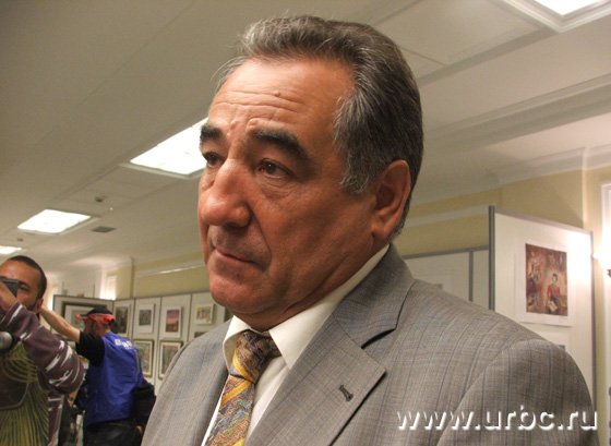 Губернатор Курганской области Олег Богомолов не рискнул предположить, будет ли он снова губернатором, заявив, что политическая ситуация в стране крайне непредсказуемая Губернатор Курганской области Олег Богомолов не рискнул предположить, будет ли он снова губернатором, заявив, что политическая ситуация в стране крайне непредсказуемая