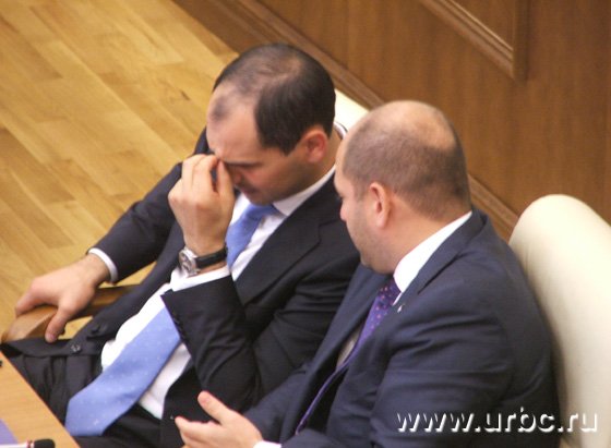 Депутаты тут же пожелали провести с новым премьером личные аудиенции Депутаты тут же пожелали провести с новым премьером личные аудиенции