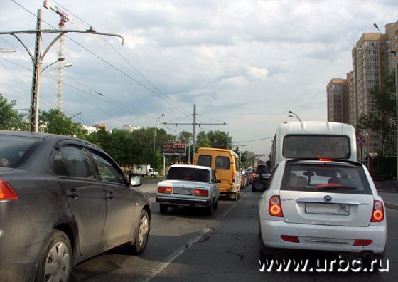 Как правило, основное скопление машин в этом месте приходится на вечер — время возвращаться домой Как правило, основное скопление машин в этом месте приходится на вечер — время возвращаться домой