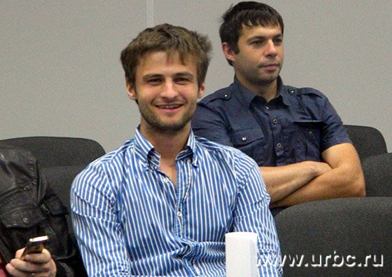 Дмитрий  Давыдов намерен вывести с плакатами всех своих строителей: «У меня 25 работников, им семьи нечем кормить»