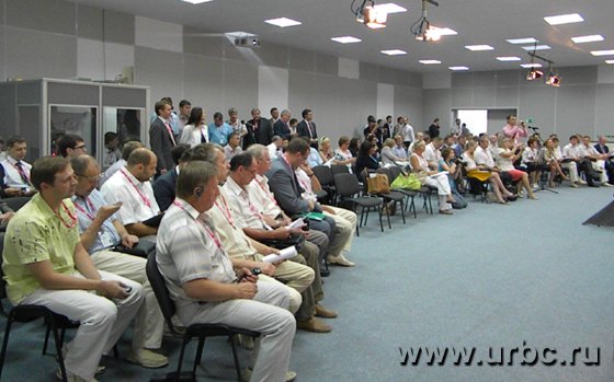 Несмотря на другие дискуссии, шедшие параллельно в рамках форума «Иннопром», зал был полон Несмотря на другие дискуссии, шедшие параллельно в рамках форума «Иннопром», зал был полон