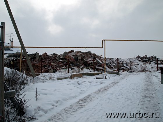 В Екатеринбурге снесены дома «Агростроя» (фото) В Екатеринбурге снесены дома «Агростроя» (фото)