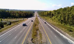 Лишний миллиард: потратить на дороги Свердловской области в 2012 году успели не всё. Фотография предоставлена сайтом www.morguefile.com