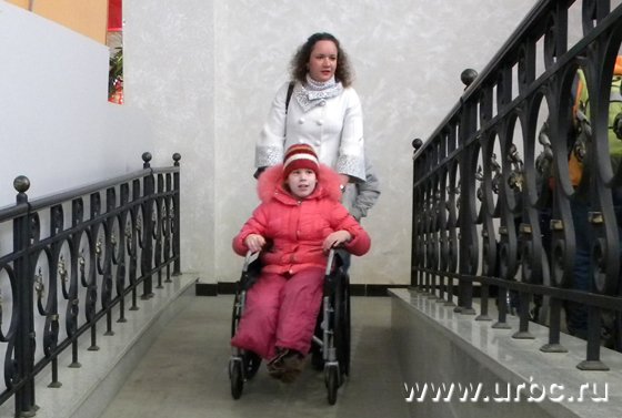 Люди с ОВЗ могут беспрепятственно попасть в «Гринвич»