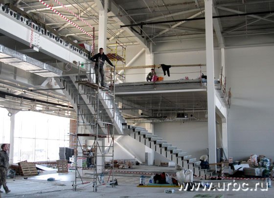 Строительство комплекса ведется в круглосуточном режиме