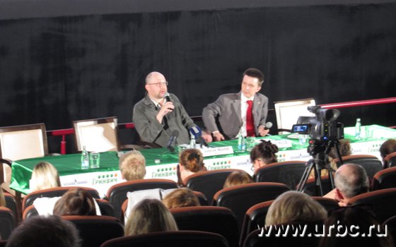 Встреча с писателем прошла в теплой дружеской обстановке