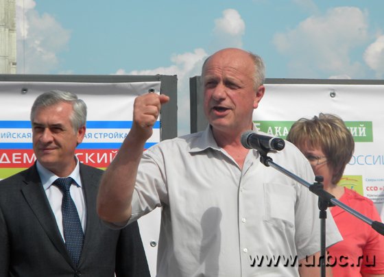 Генеральный директор «РЕНОВА-СтройГрупп-Академическое» Алексей Воробьев выступил перед целинниками Генеральный директор «РЕНОВА-СтройГрупп-Академическое» Алексей Воробьев выступил перед целинниками