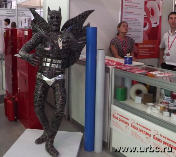 Как ни странно, не обошлось на выставке и без героев комиксов