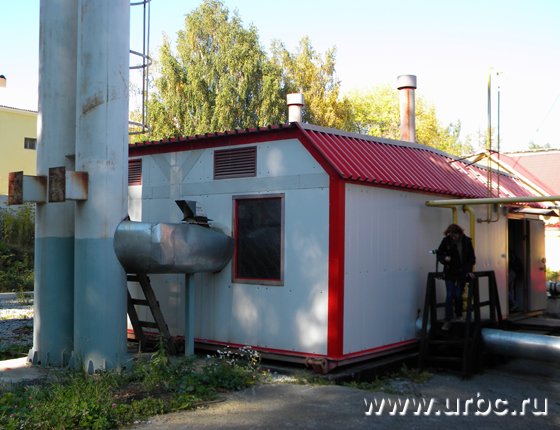 Снаружи автоматическая котельная выглядит, как домик дядюшки Тыквы