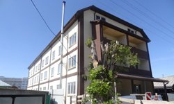 «Черные» застройщики вновь оставили людей без денег и жилья. Фотография оргкомитета защитников дома на Хасановской, 70