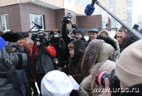 Обманутые дольщики ООО «УК «Главсредуралстрой» жалуются на главу компании Вадима Лукача Обманутые дольщики ООО «УК «Главсредуралстрой» жалуются на главу компании Вадима Лукача