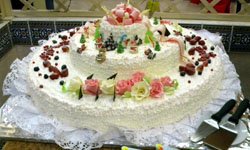 Традиция праздника: в ТРЦ «Гринвич» прошел массовый День рождения